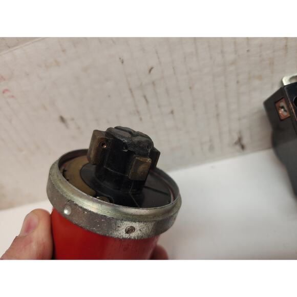 Lot Hubbell HBL20443 Hubbellock Receptacle and plug, 30 amp, 480V, 3 Pole 4 Wire - Picture 8 of 11